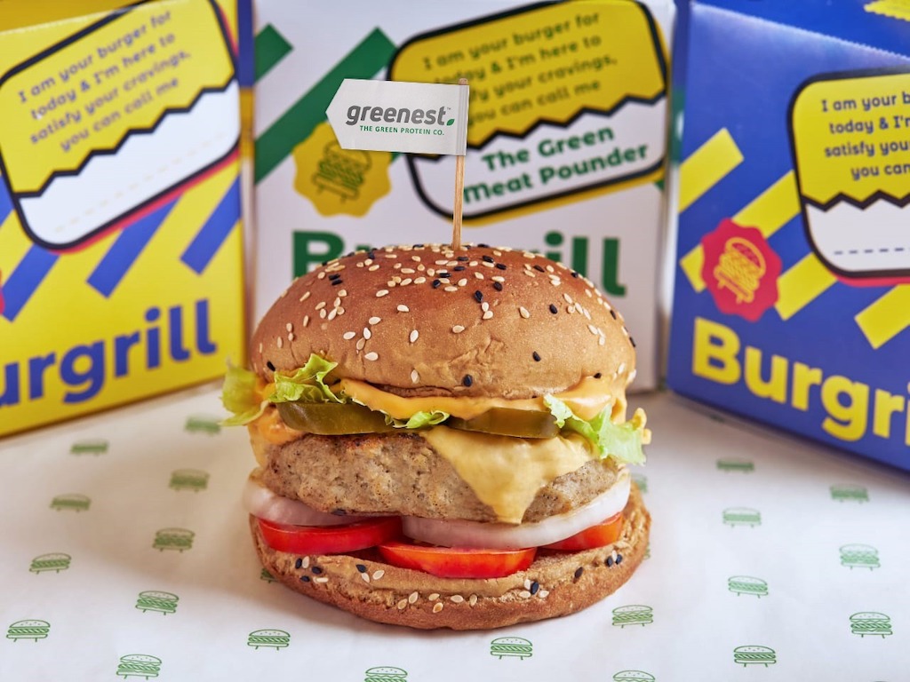 India's Leading Burger Chain Has Launched A Vegan Chicken Patty Across 15  Cities