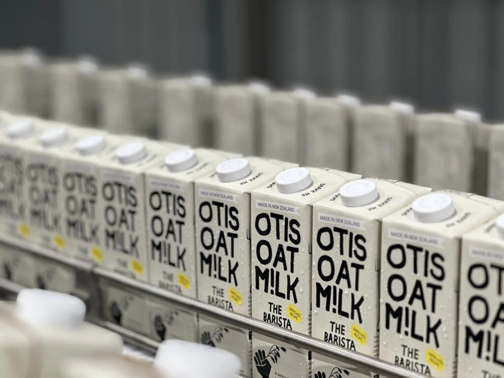 otis oat milk